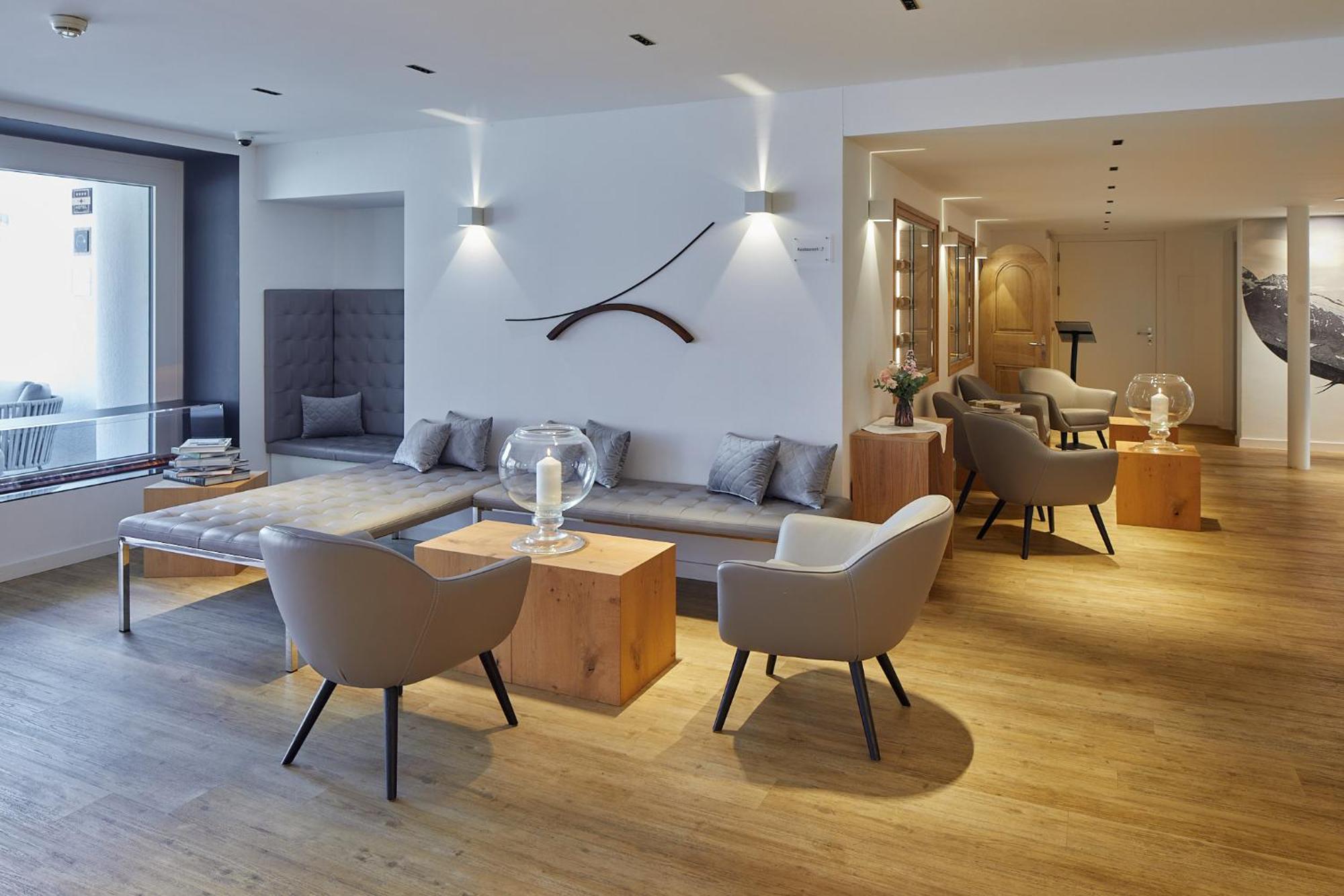 Hotel Roessli Gourmet & Spa فيغيس المظهر الخارجي الصورة